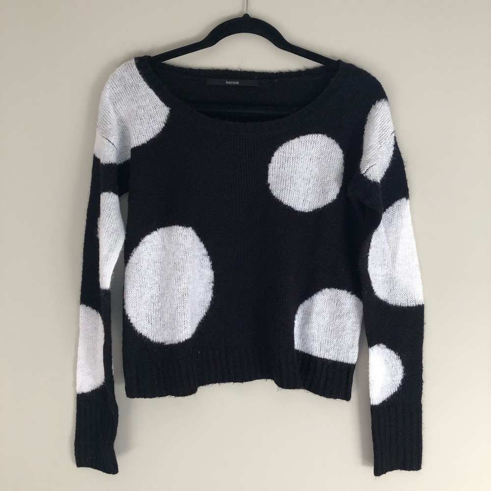 Kensie Size S Navy and White Polka Dot Sweater